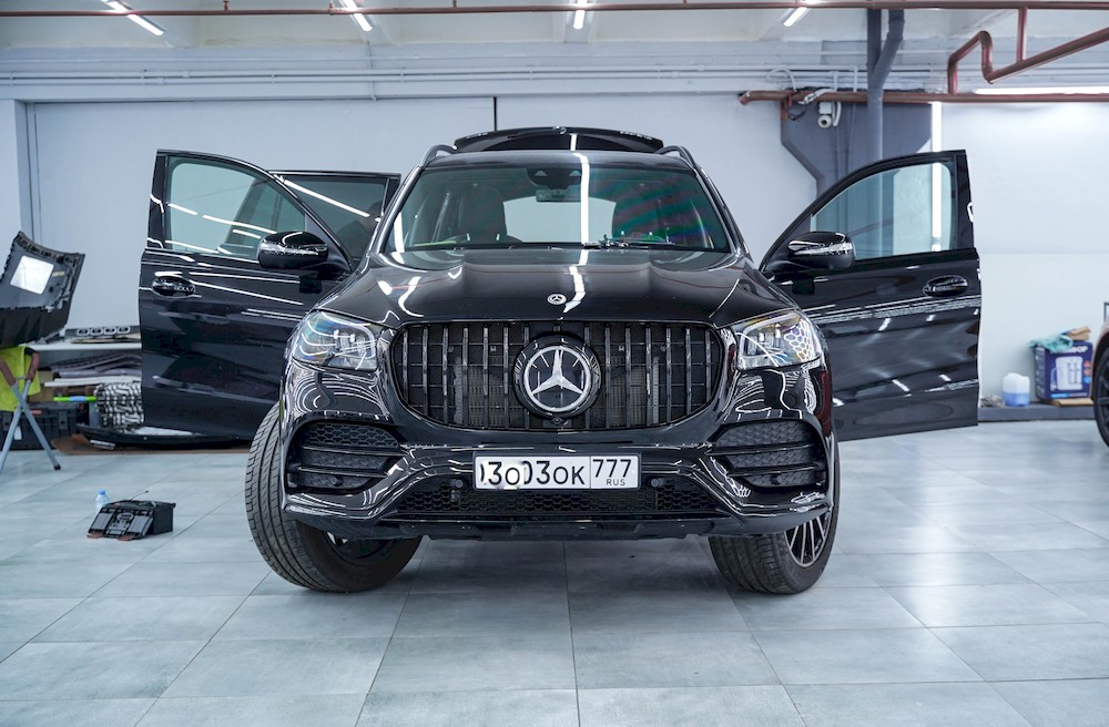 Mercedes Benz GLS