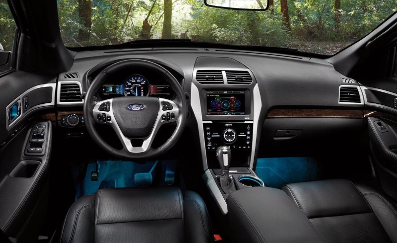 Ford Explorer салон