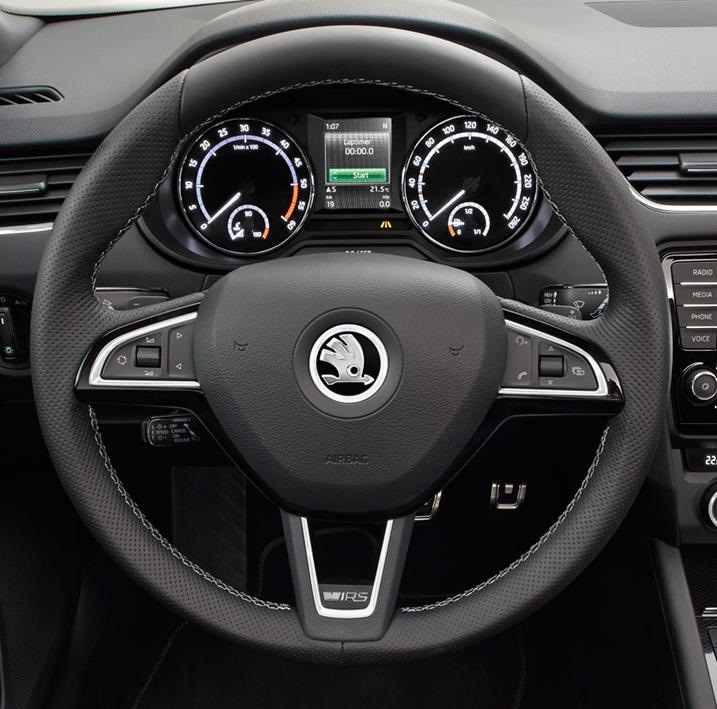 Руль Skoda Octavia A7 RS (трехспицевый с подушкой AirBag и лепестками)