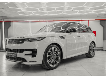 Электрические выдвижные пороги в Range Rover