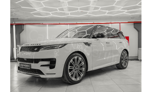 Электрические выдвижные пороги в Range Rover