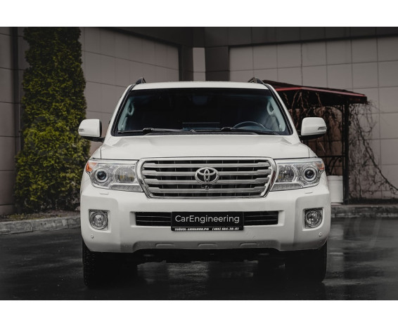 Замена монитора Toyota Land Cruiser 200 на Android 