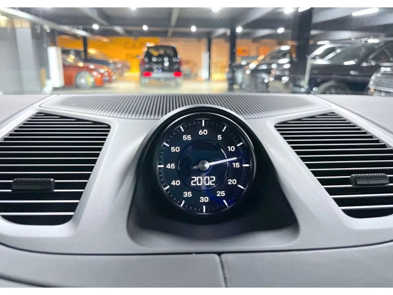 Часы или хронограф Porsche Cayenne (Порше Кайен) 2024, 2025