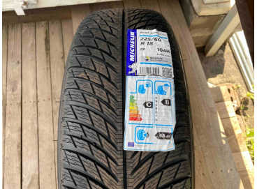 Колеса в сборе на BMW X3 и BMW X4 R18 (зимняя резина и диски 688 стиль)