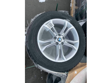 Колеса в сборе на BMW X3 и BMW X4 R18 (зимняя резина и диски 688 стиль)