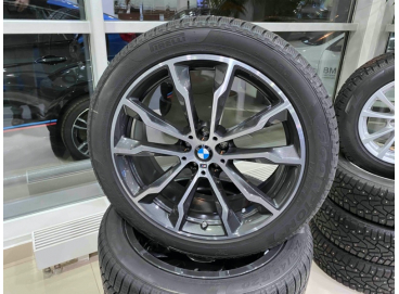 Зимние колеса BMW X3 и BMW X4 R20 (оригинальные диски 699 стиль)