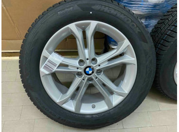 Колеса в сборе на BMW X3 и BMW X4 R18 (зимняя резина и диски 688 стиль)