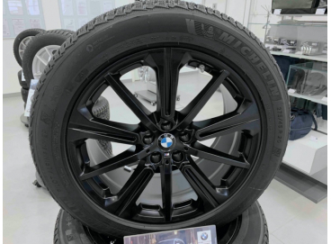 R20 колеса комплектом BMW X5 G05 и X6 G06 (зимние, стиль 748M)