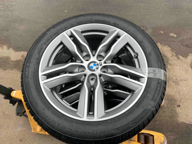 Зимние колеса комплектом BMW X1 R18 (стиль 570М)