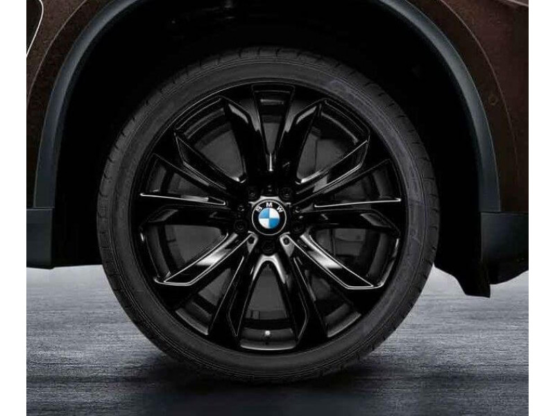 Зимние колеса BMW X5 F15 и X6 F16 R20 (черные диски + шины)