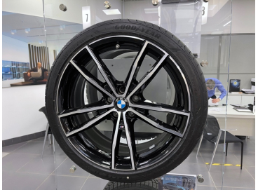 Летние шины BMW 3 G20 и 4 G22 (резина и диски R19) Double Spoke 791M