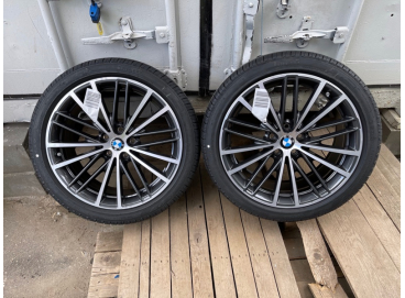 Колеса летние BMW 5 G30 и G31 (резина и диски R19) V-Spoke 635