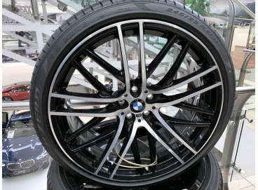 Летние колеса BMW 7 G11 и 6 G32 R21 Double Spoke 650M Performance