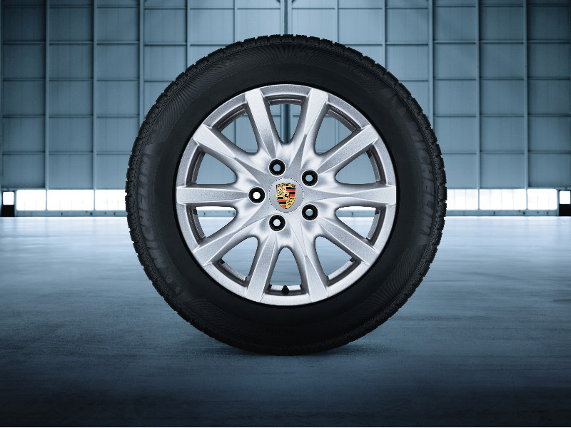Зимние шины Porsche Cayenne (резина и диски R18)