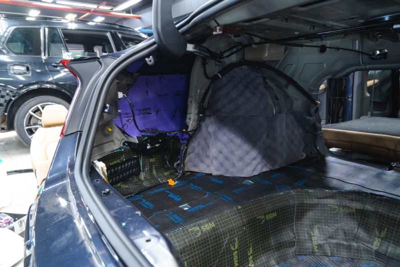 шумоизоляция багажника хендай