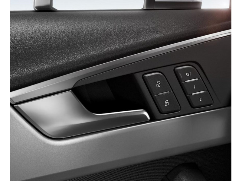 Память положения водительского сиденья Audi Q5