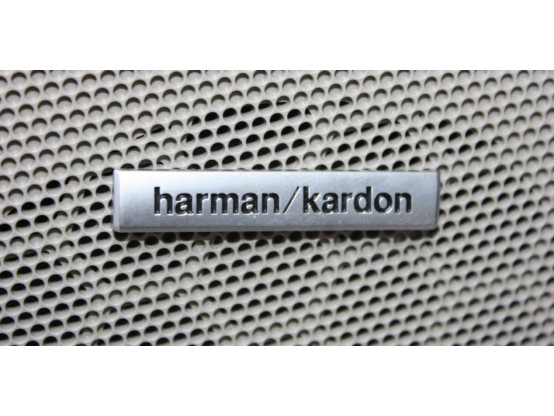 Музыка Harman Kardon Mercedes GLE (Харман Кардон Мерседес)