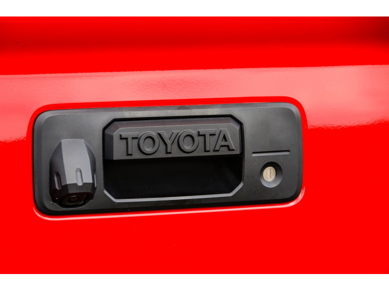 Камера заднего вида Toyota Tundra (Тойота Тундра)