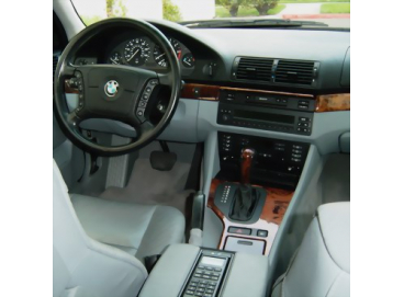 Incar BMW 5 (E39)