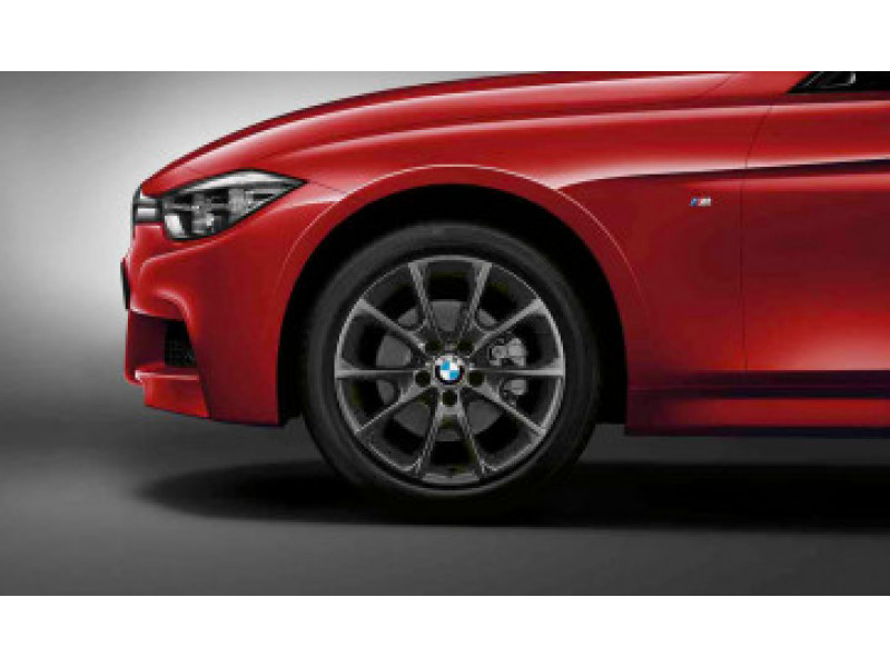 Диск оригинальный литой на BMW 4' F32/F33/F36 и 3' F30/F31 (R18)