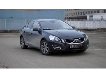 Volvo S60  Вариант 2