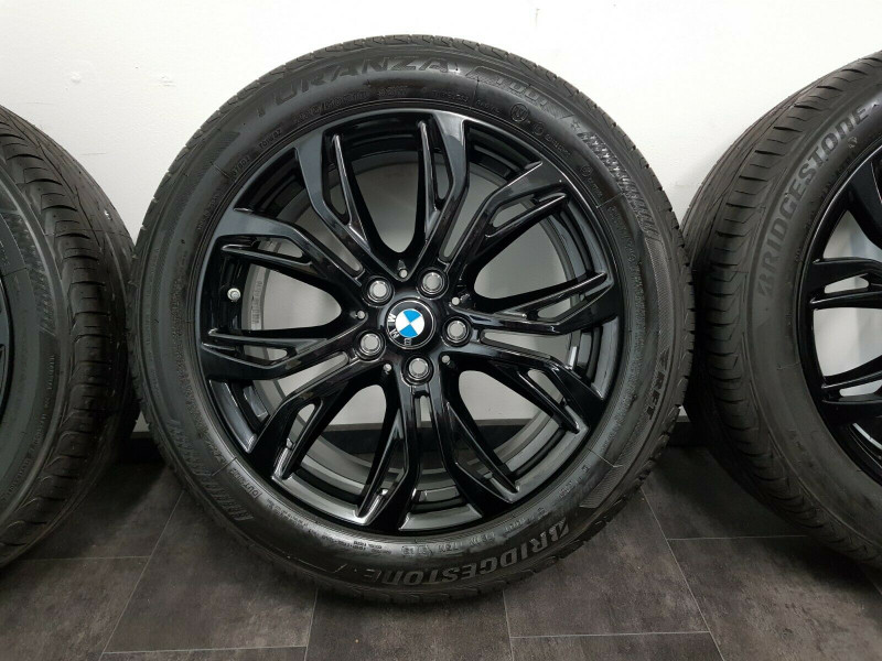 Оригинальные колеса на лето BMW X1 F48 и X2 F49 (резина и диски R18) V-Spoke 566