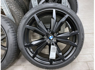 Летние колеса BMW X1 F48 и X2 F49 R20 Double Spoke 717M