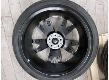 Колеса на лето BMW X1 F48 и X2 F49 (резина и диски R20) Double Spoke 717M