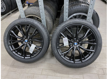 Летние шины BMW 5 G30 и G31 (резина и диски R19) Double Spoke 786M Perfomance