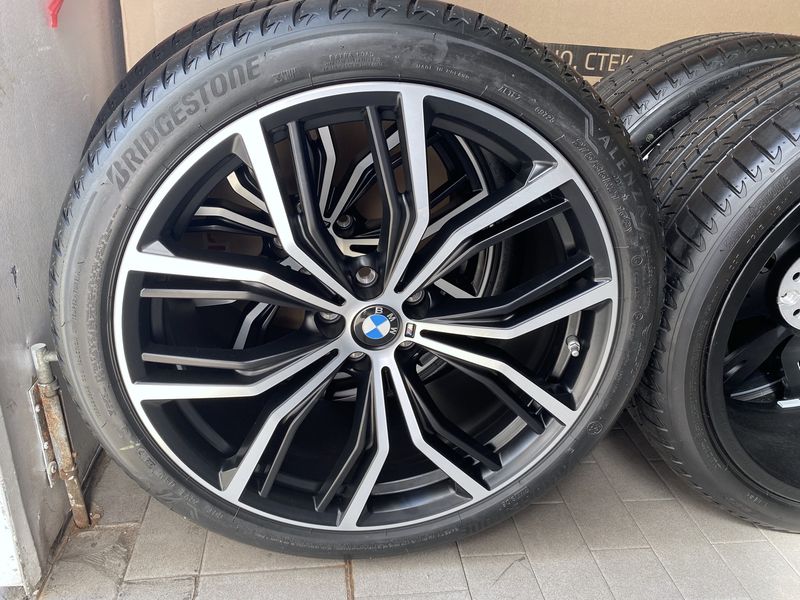 Летние шины BMW X3 G01 и X4 G02 (резина и диски R21) Y-Spoke 701M Performance