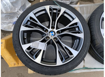 Летние колеса BMW X5 F15 и X6 F16 R21 Double Spoke 599M Performance