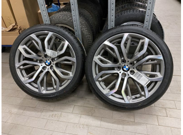 Колеса на лето BMW X5 F15 (резина и диски R21 Y-Spoke 375)