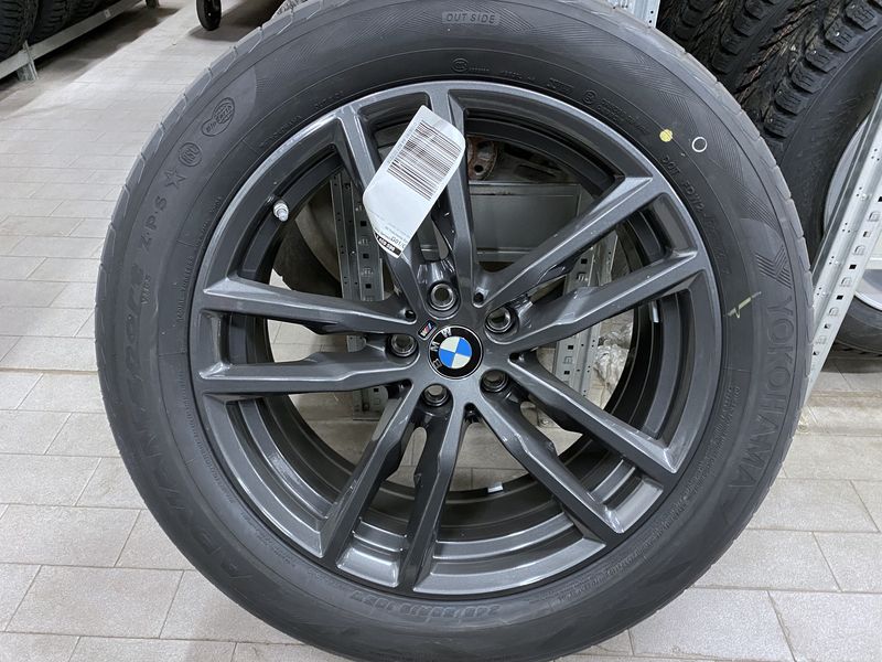 Летние шины BMW X3 G01 и X4 G02 (резина и диски R19) Double Spoke 698M
