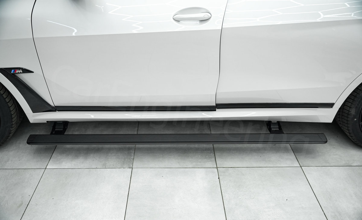 Выдвижные пороги для BMW G07 после установки Выдвижные пороги для BMW G07 после установки