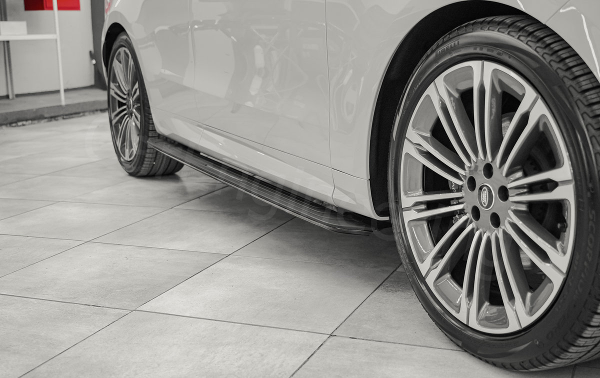 Кроссоверы Range Rover