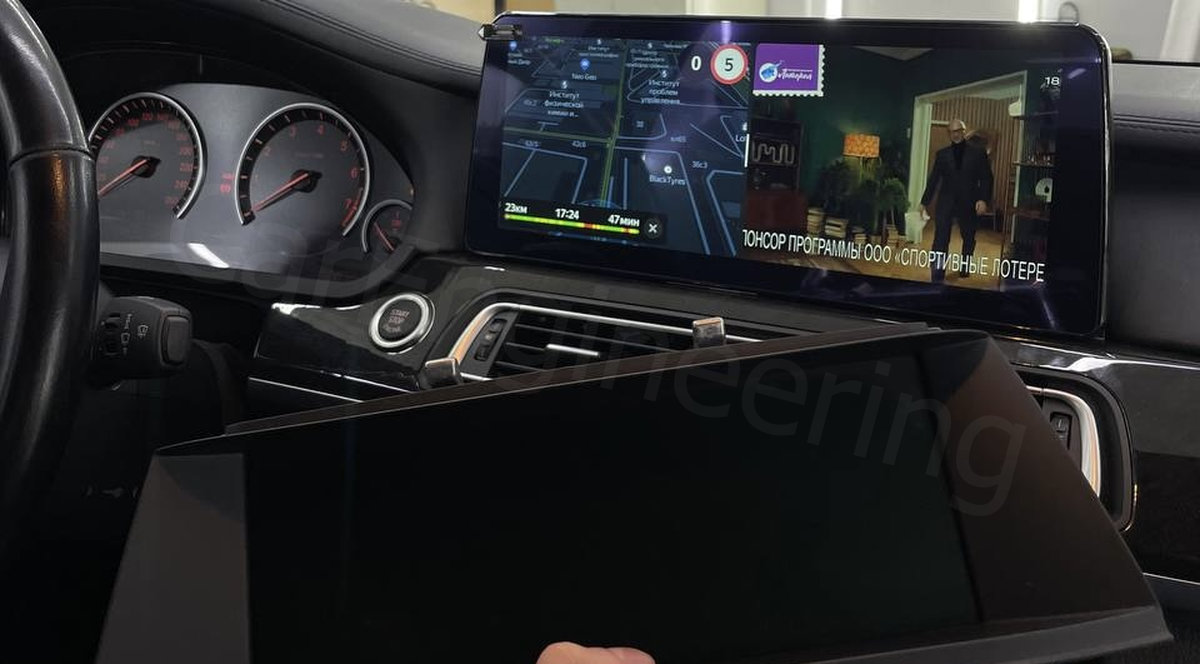 Штатный монитор BMW 5 F10