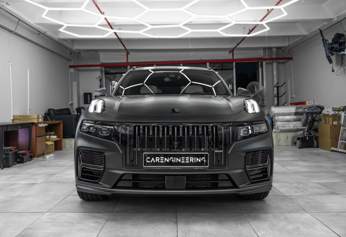 Lynk&Co 09