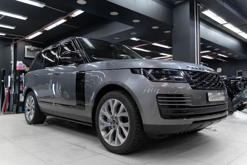 Range Rover в нашей студии Кар Инжиниринг