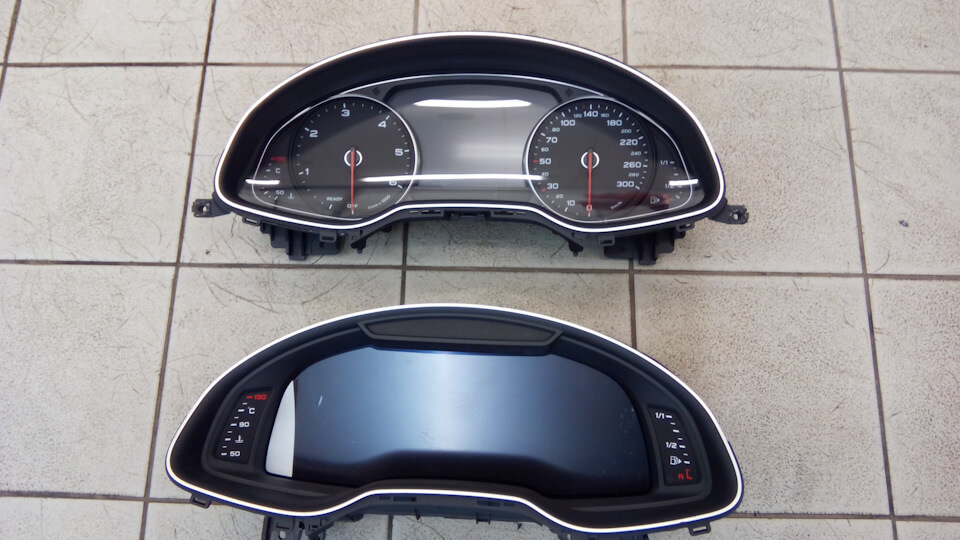 Приборная панель q7. Цифровая приборная панель Ауди q7. Ауди q7 2007 приборная панель. Панель Ауди q7 4m. Приборная панель Audi q82022.