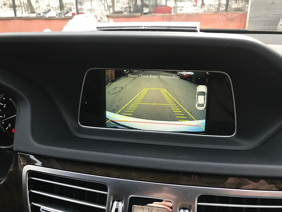 Как установить камеру заднего вида на мерседес w204